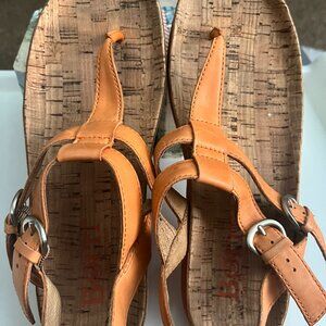 Ladies Born sandals size 8
